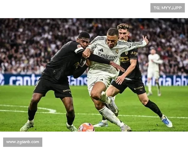 姆巴佩加盟皇家马德里背后的足球转会浪潮与未来影响解析